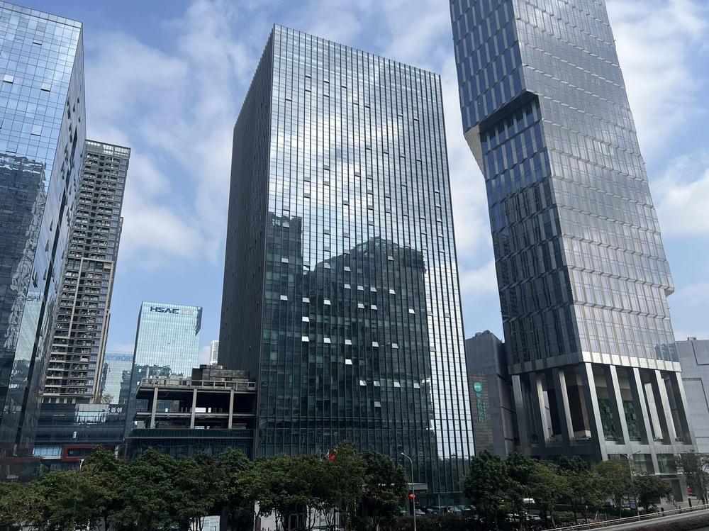 粤美特大厦外观图1